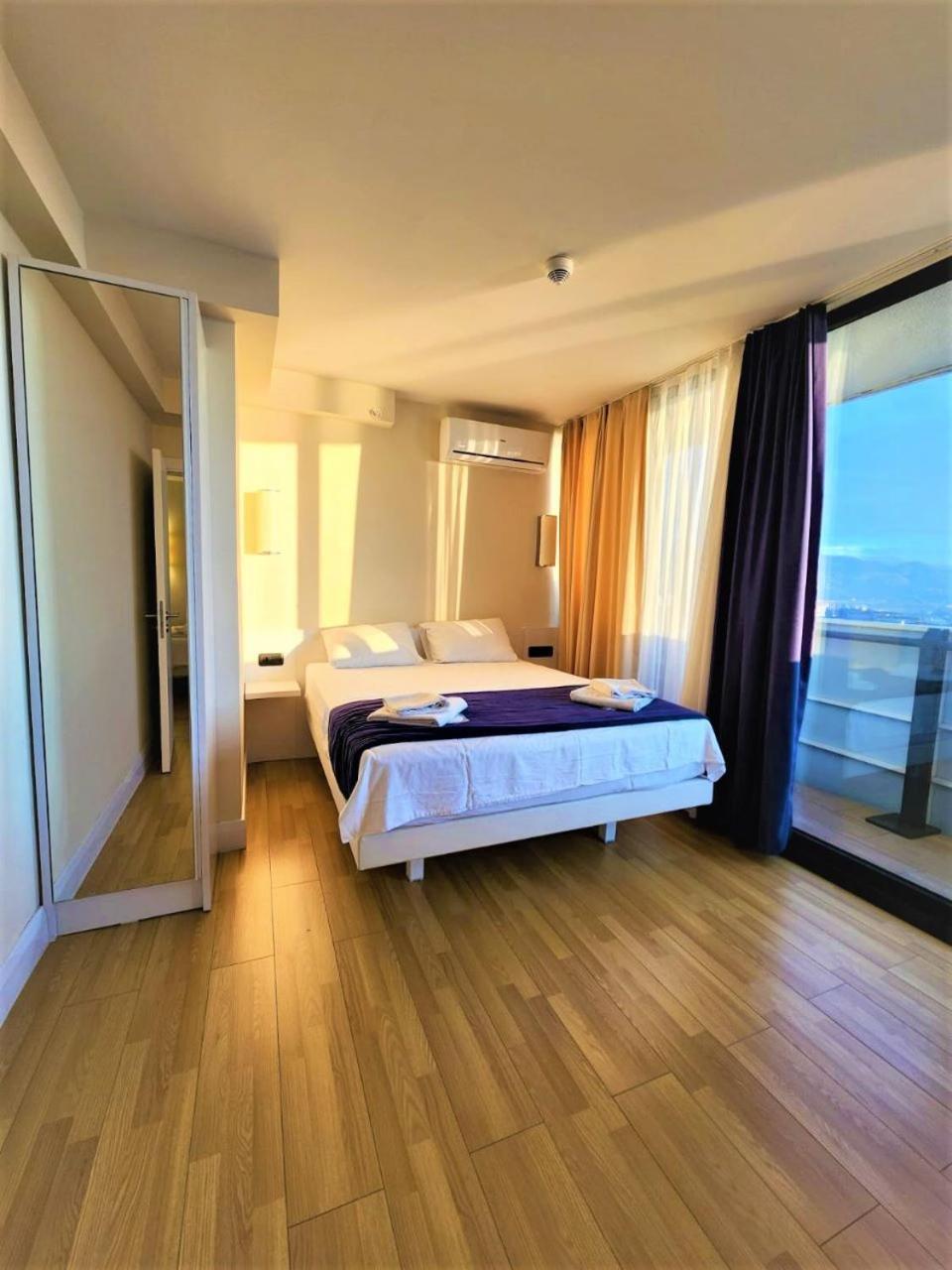 Orbi City Best Apartments Batumi Exterior photo